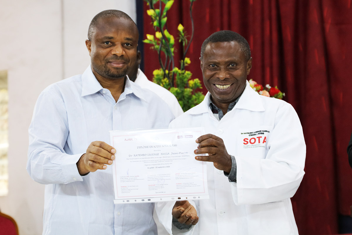 Une nouvelle promotion des médecins formés à HEAL Africa dans le programme SOTA