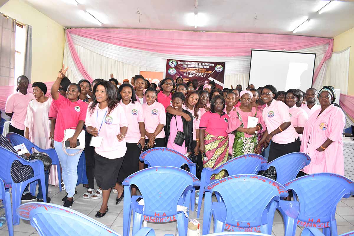 Plus de 100 femmes ont commémoré la Journée Internationale de la Sage-Femme à l’hôpital Heal Africa