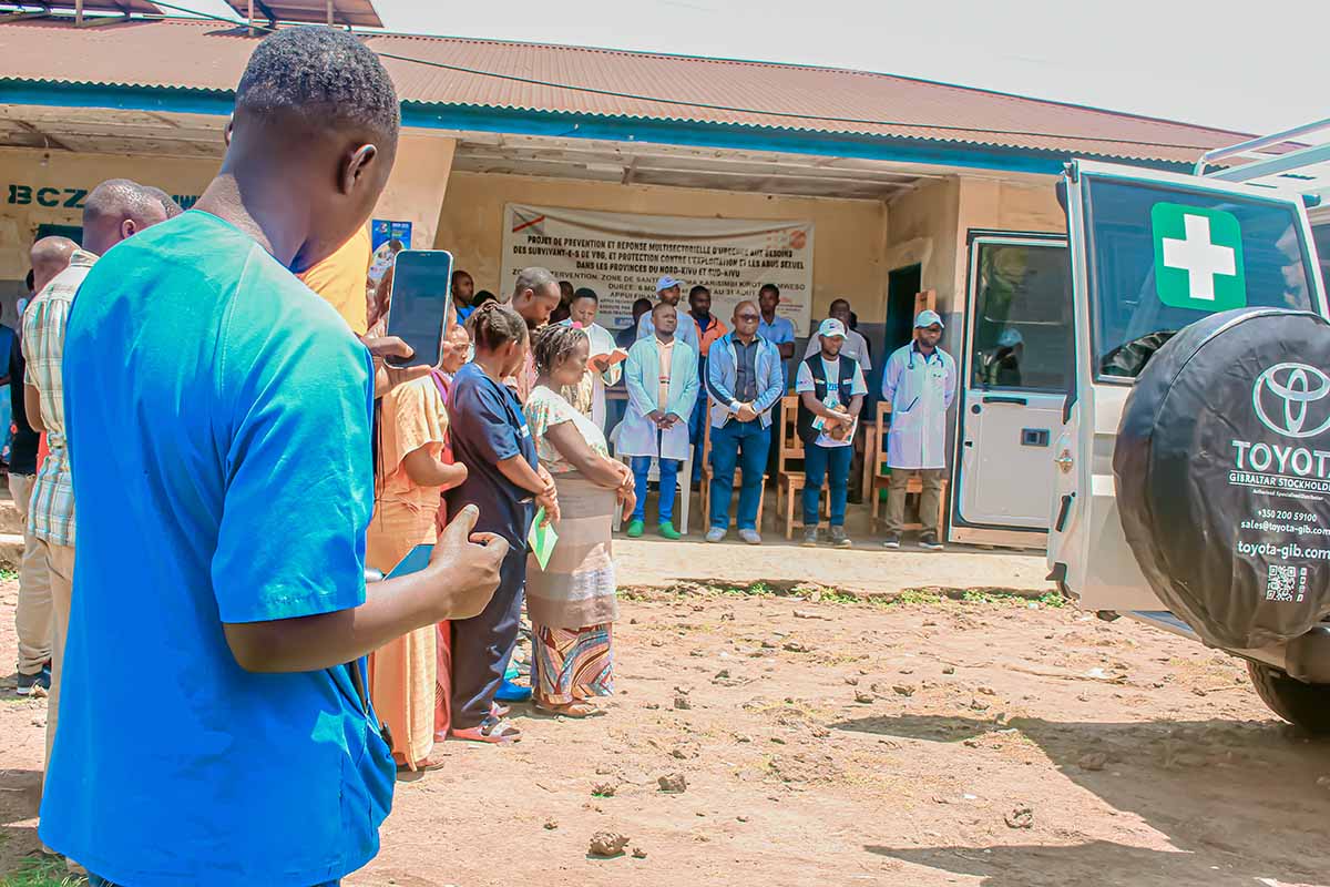 HEAL Africa, Masisi : l’Hôpital Général de Référence de Mweso doté d’une nouvelle ambulance pour sauver davantage de vies