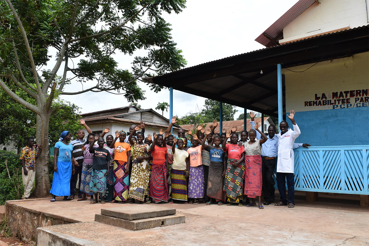 La clinique mobile de lâ€™hÃ´pital HEAL Africa dans une campagne de rÃ©paration gratuite des fistules dans le Nord-Ubangi